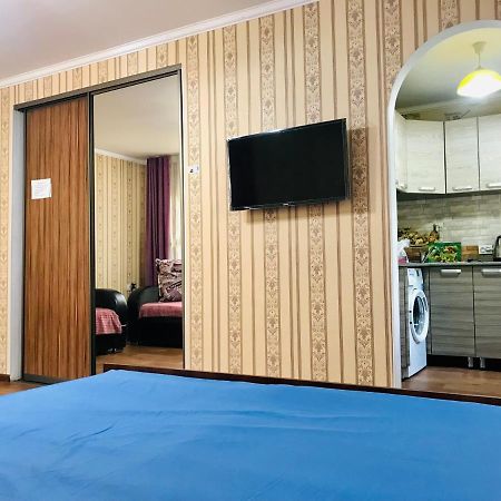Apartaments In The City Center Karagandy Exterior foto