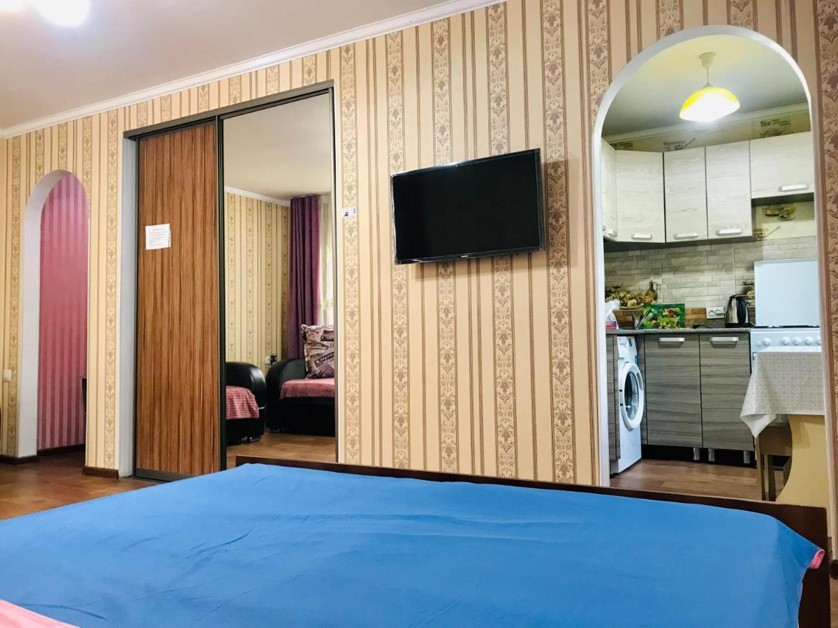 Apartaments In The City Center Karagandy Exterior foto